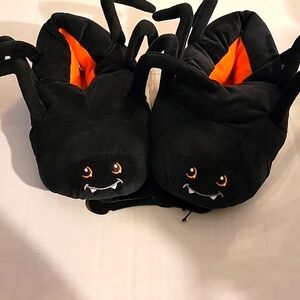 Kids spider slippers
